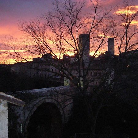 Antico Borgo Piceno Acomodação com café da manhã Ascoli Piceno Exterior foto